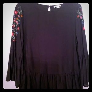 Black Floral Sleeve Top